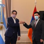Reunión entre el embajador de Armenia y el ministro de Educación de Argentina