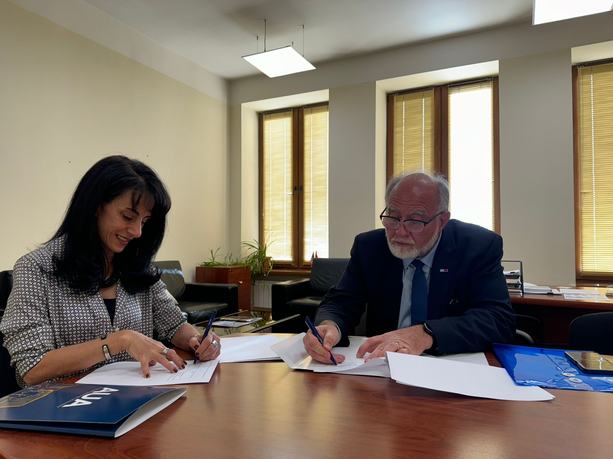 Alianza académica: U. Americana de Armenia y U. Nacional de Córdoba promueven intercambio