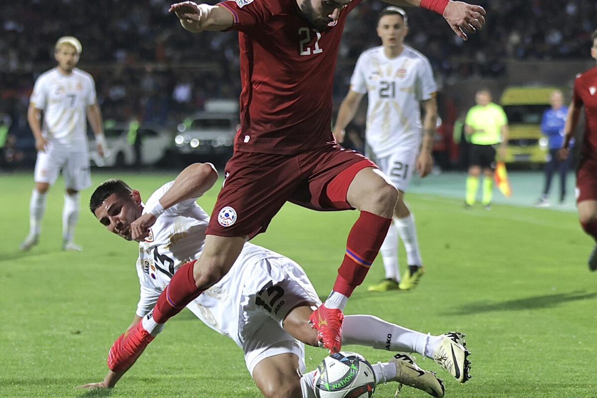 Armenia pierde 0-2 ante Macedonia y despide al director técnico